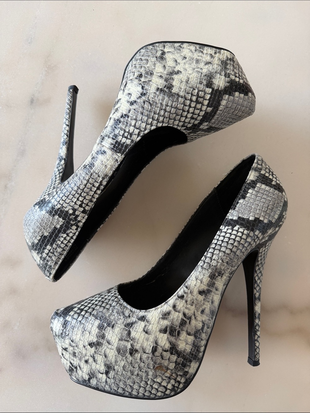 Steve Madden DejaVu Snakeskin Pumps - Picture 4 of 6